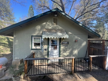 Kennel Front